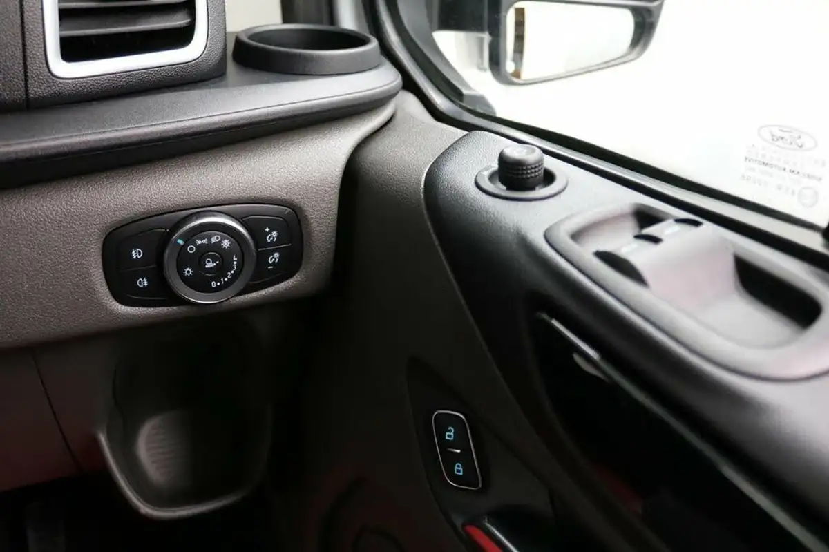 2022-ford-transit-custom-20tdci-300-l1h1-limited-130pseu6dt-panel-van-auto-big-58