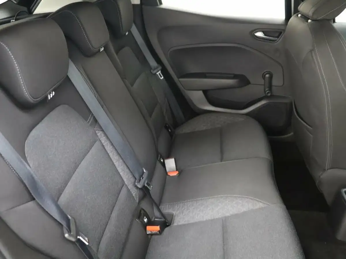 2019-renault-clio-10-sce-iconic-big-20