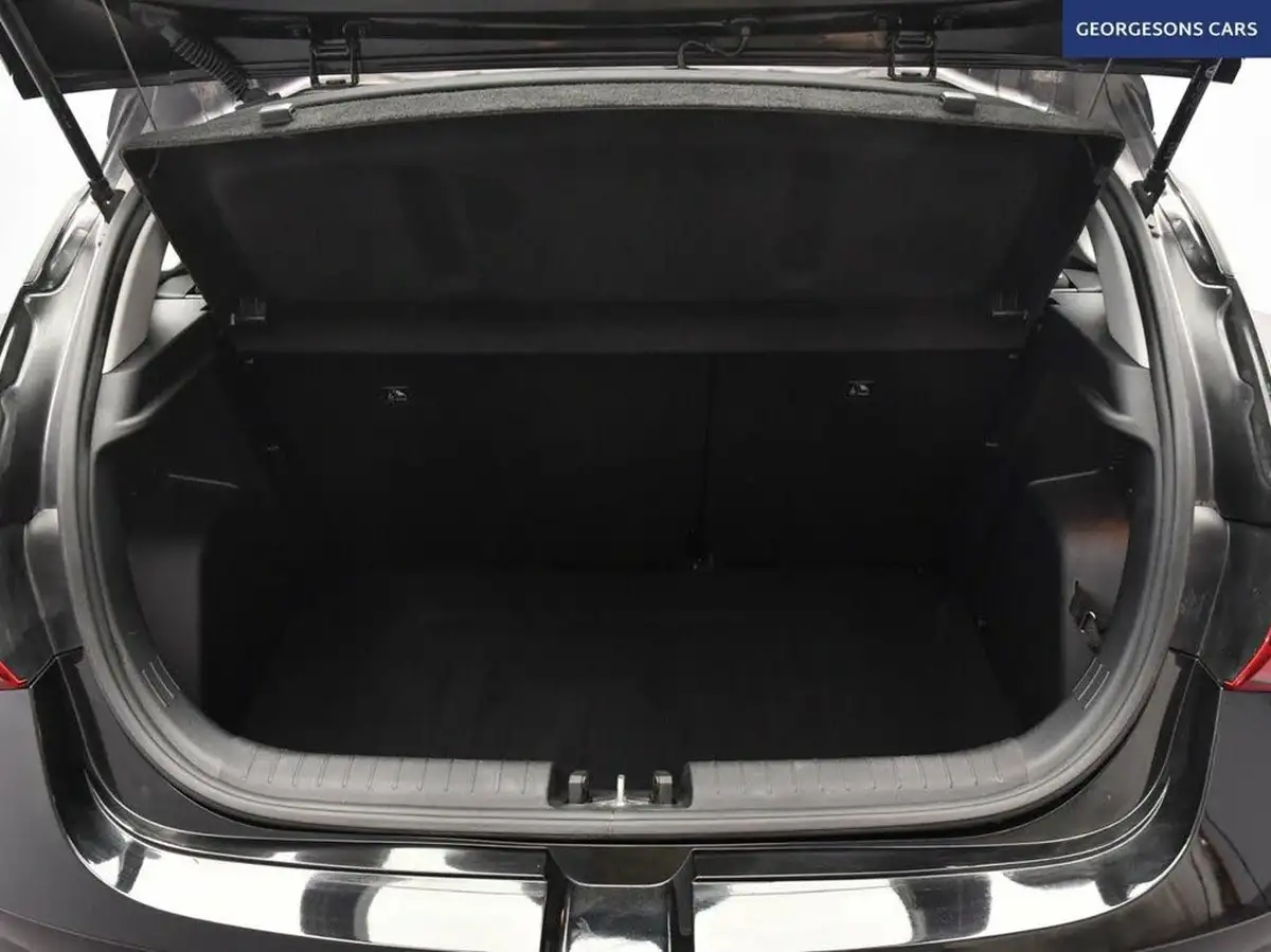 2021-hyundai-i20-10-t-gdi-element-big-8