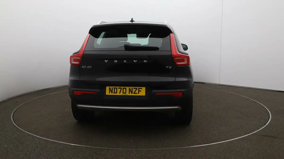 2021-volvo-xc40-15-t3-momentum-163bhp-big-56