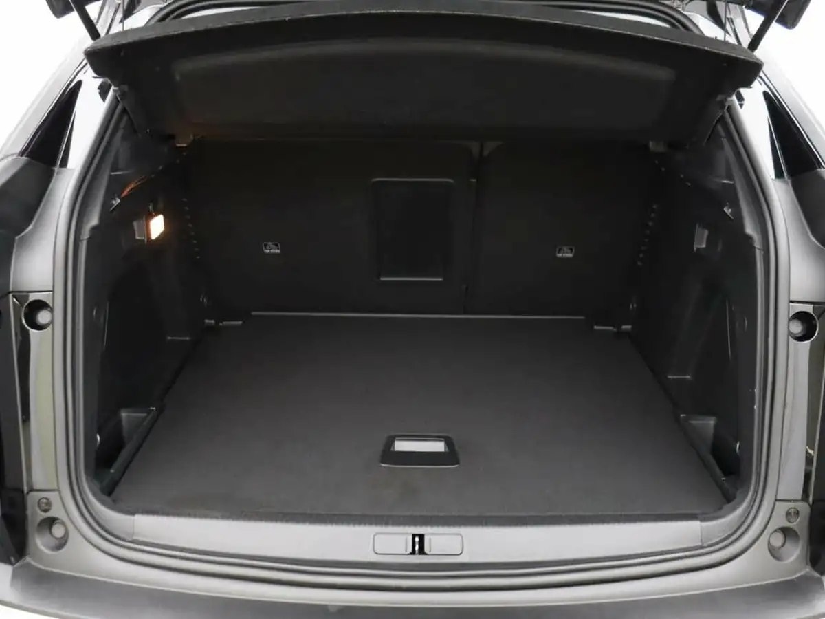 2022-peugeot-3008-suv-12-puretech-allure-big-28