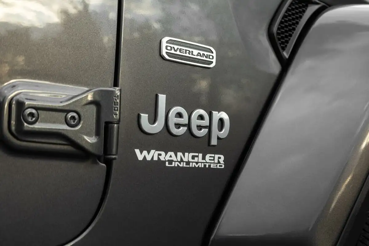 2019-jeep-wrangler-20-gme-overland-hard-5d-big-16
