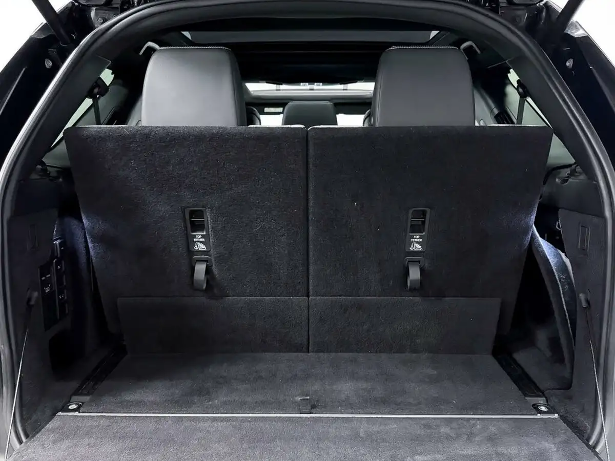 2021-land-rover-discovery-30-d250-r-dynamic-se-250ps-big-10