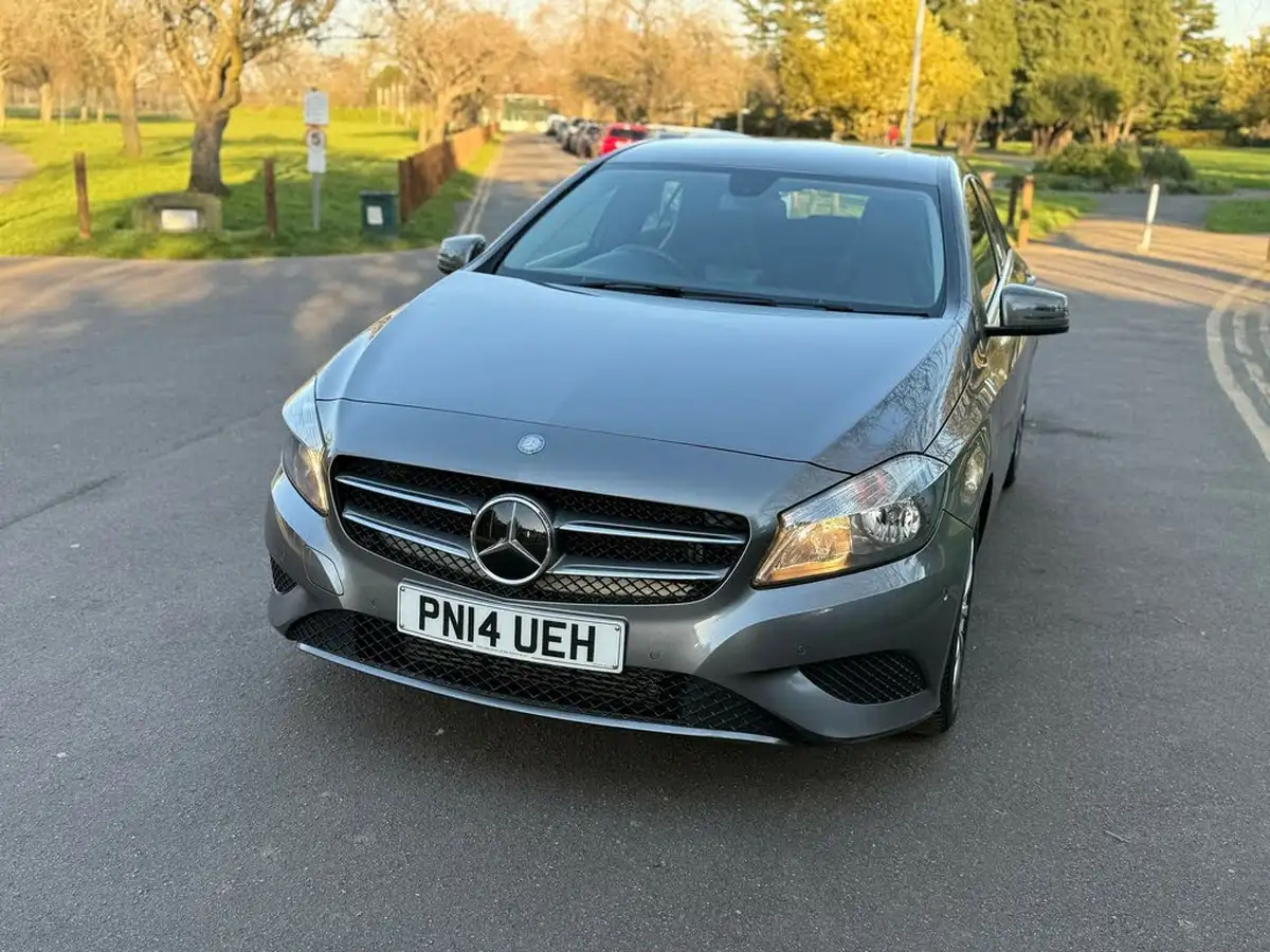 2014-mercedes-benz-a-class-16-a180-se-big-5