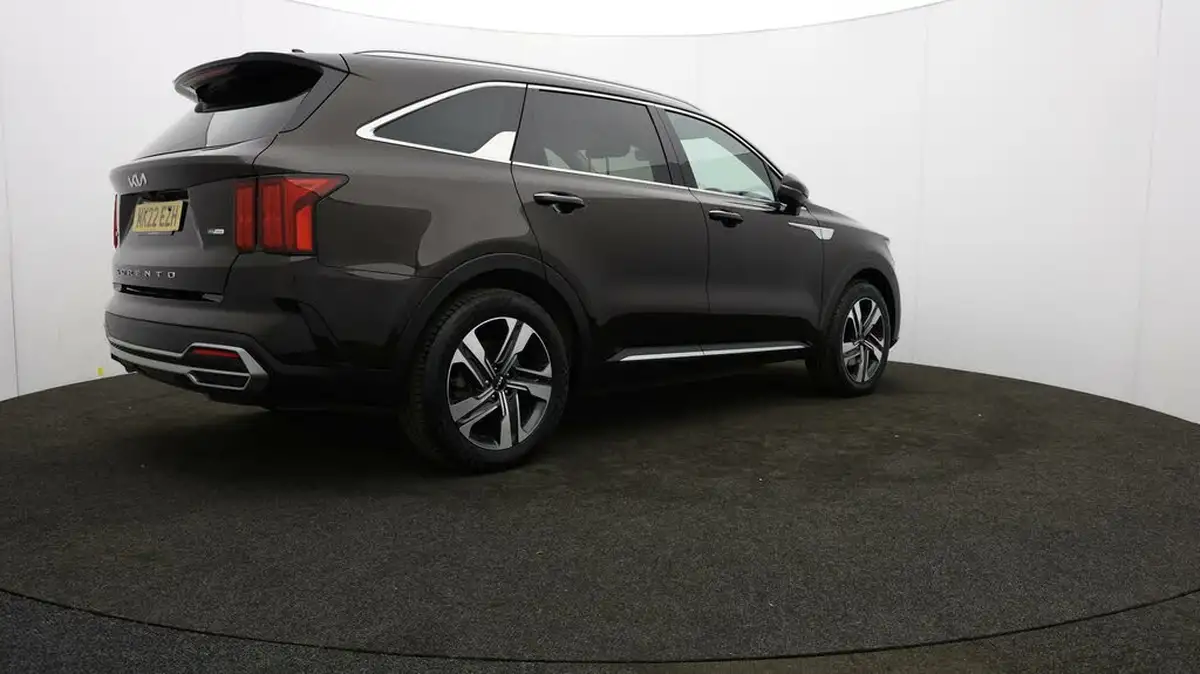2022-kia-sorento-16-t-gdi-3-226bhp-hev-big-34