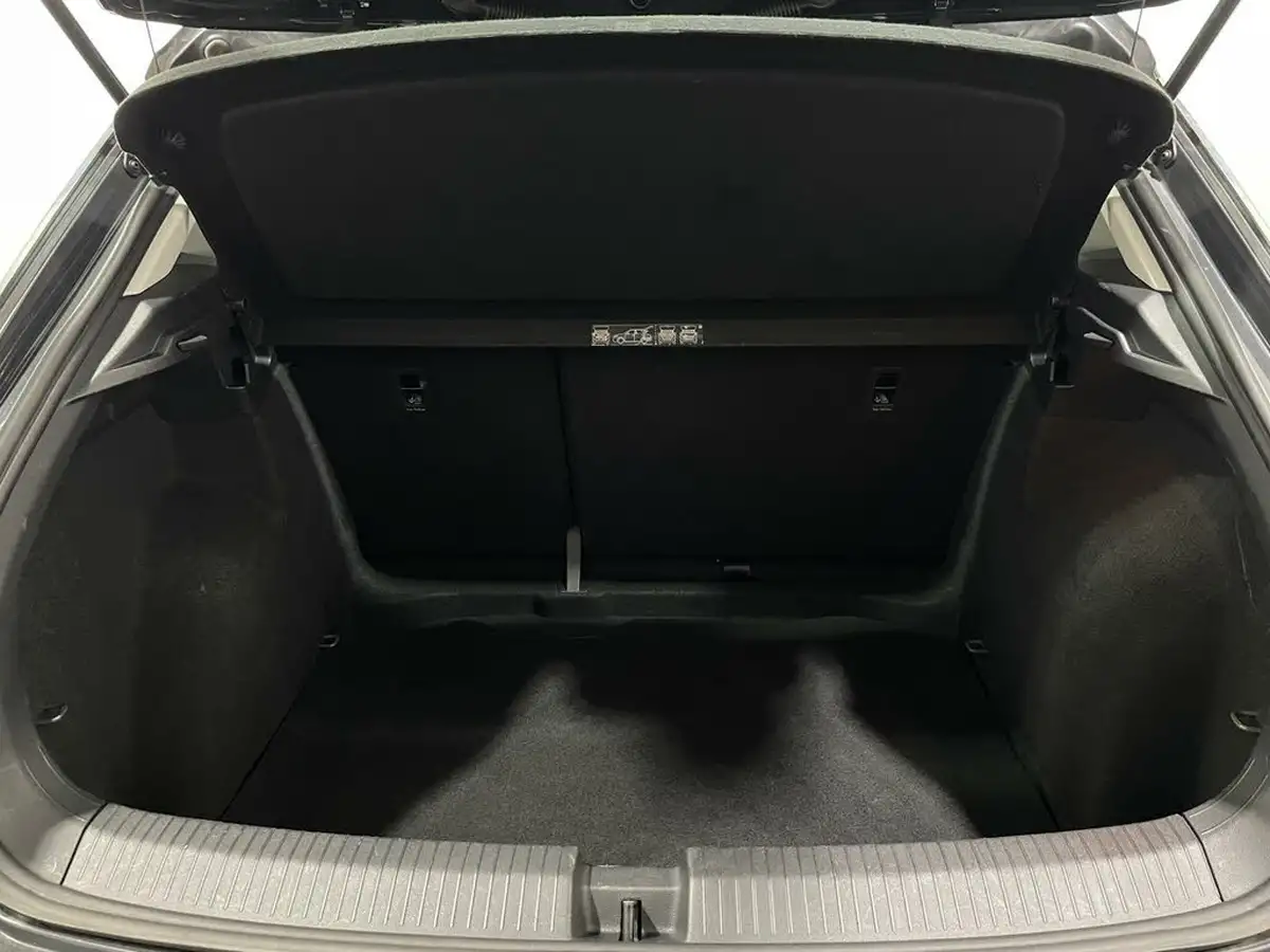 2021-volkswagen-t-roc-20tdi-s-big-37