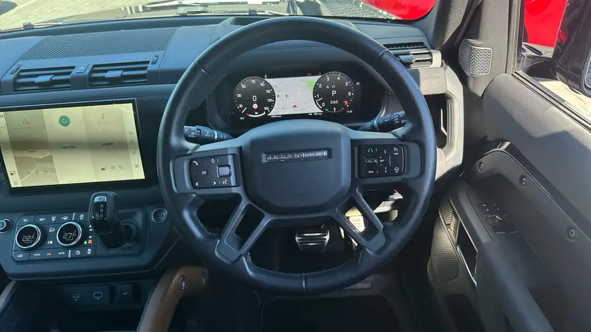 2022-land-rover-90-defender-30-p400-x-big-14
