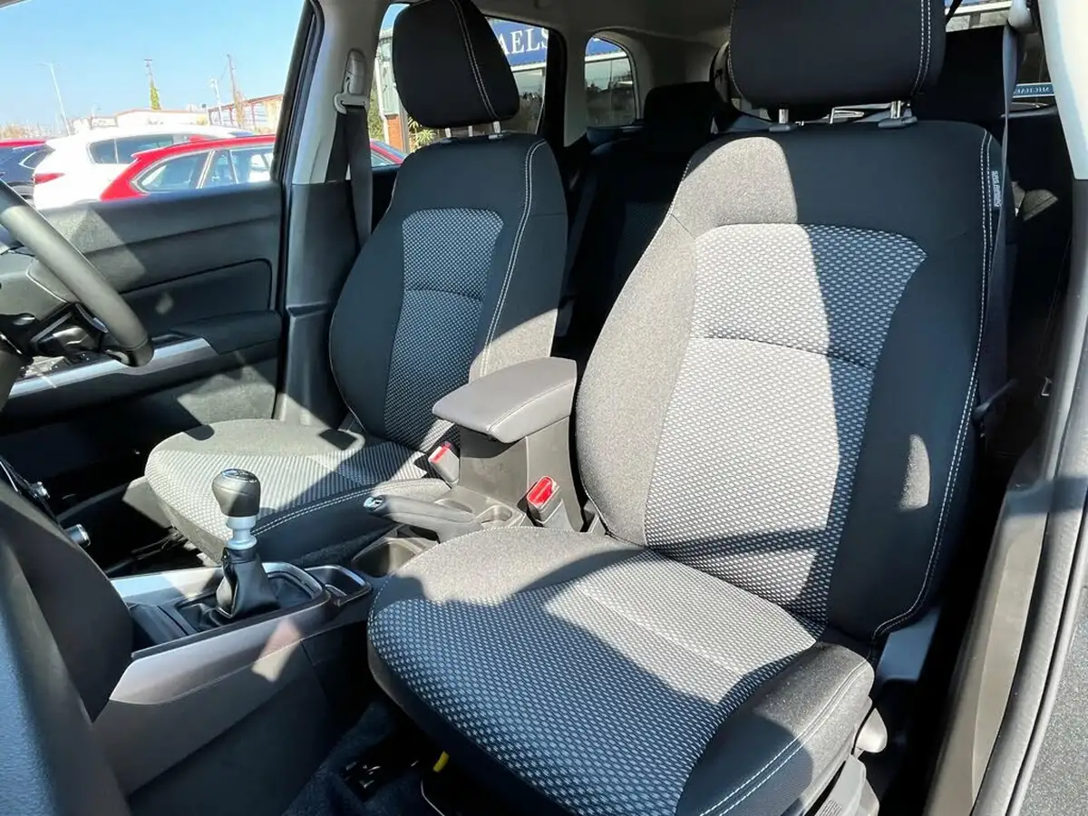 2023-suzuki-vitara-14-boosterjet-sz-t-big-54