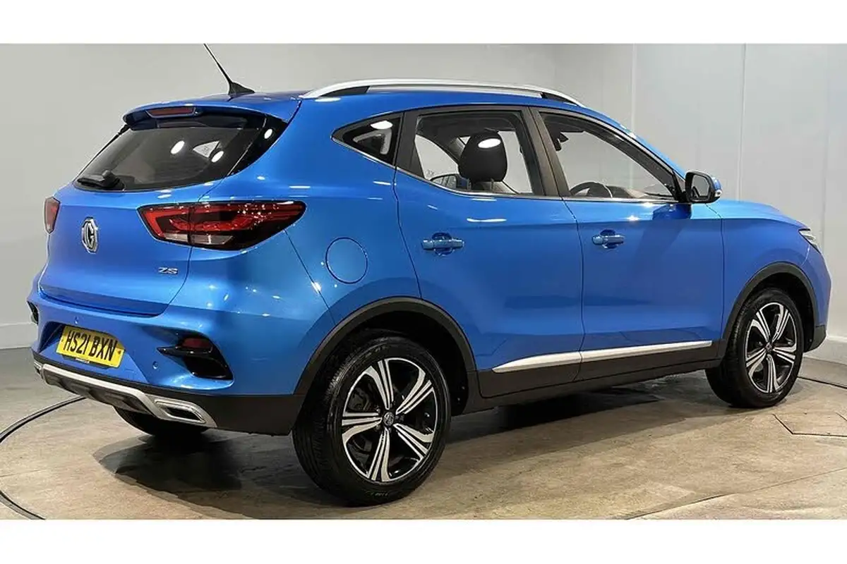 2021-mg-zs-suv-10t-gdi-excite-big-8