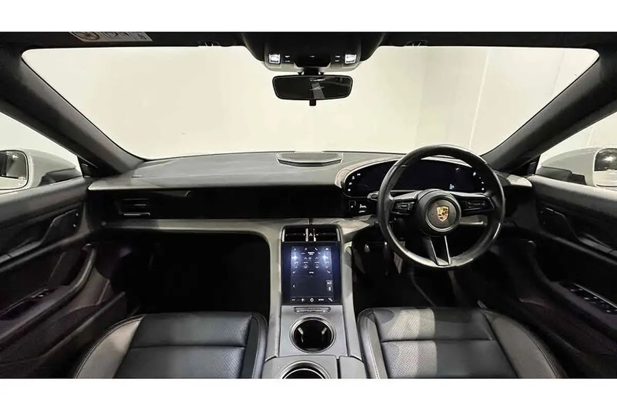 2021-porsche-taycan-e-4s-530ps-big-1