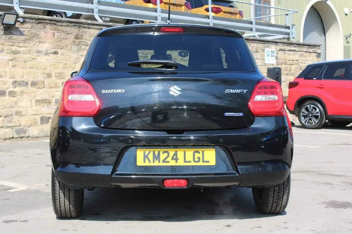 2024-suzuki-swift-12-dualjet-sz5-big-5