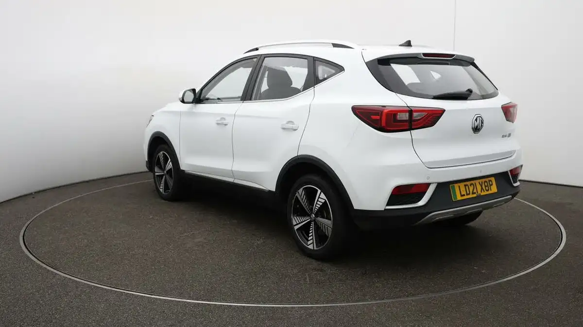 2021-mg-zs-suv-e-exclusive-ev-big-61