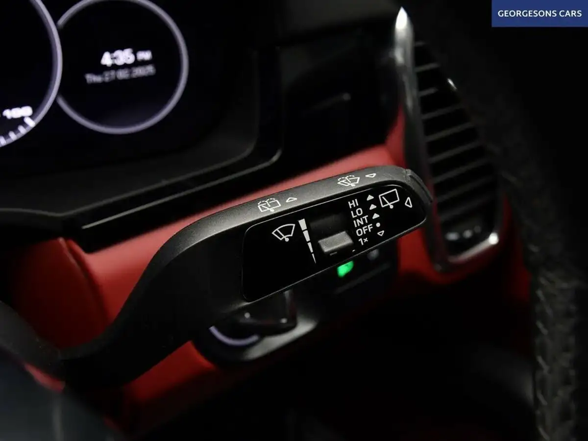 2022-porsche-cayenne-30-v6-e-hybrid-station-wagon-big-41
