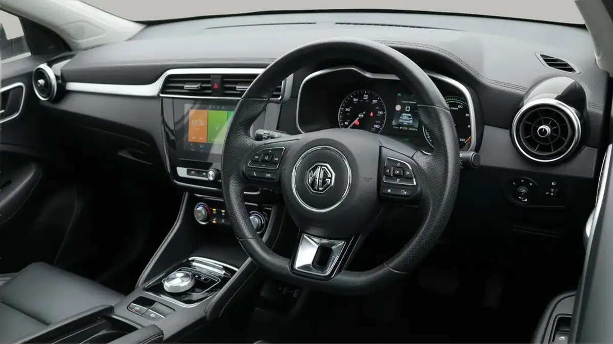 2021-mg-zs-suv-e-exclusive-ev-big-9
