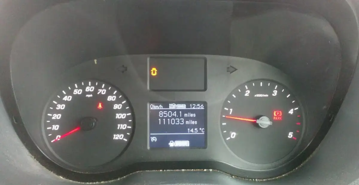 2019-mercedes-benz-sprinter-21cdi-314-l1h1-143pseu6c-panel-van-big-17