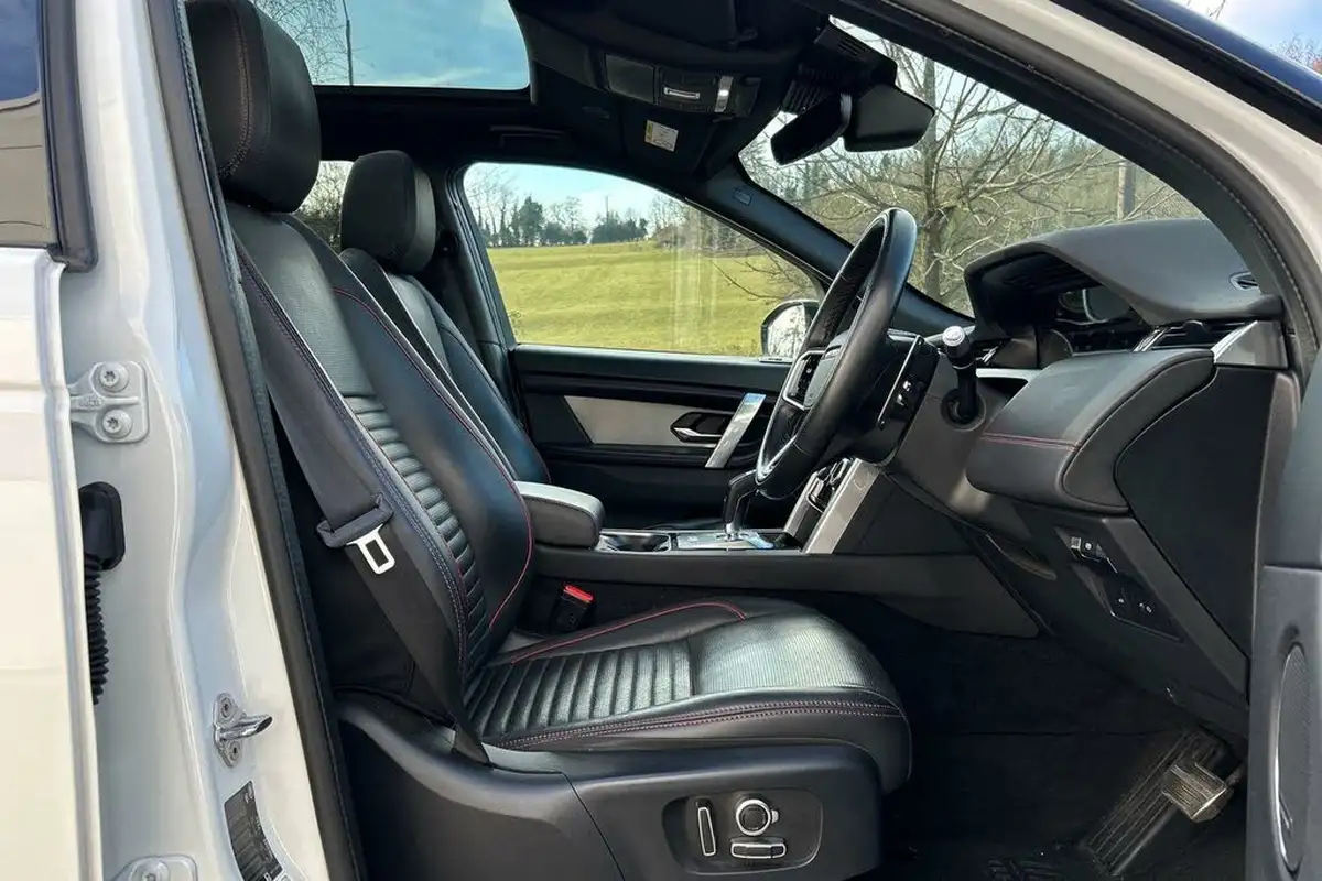 2021-land-rover-discovery-sport-20-d200-r-dynamic-hse-big-42