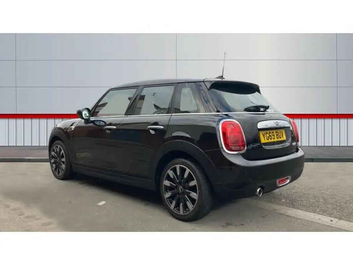 2019-mini-cooper-15-cooper-exclusive-134bhp-hatchback-5d-big-1