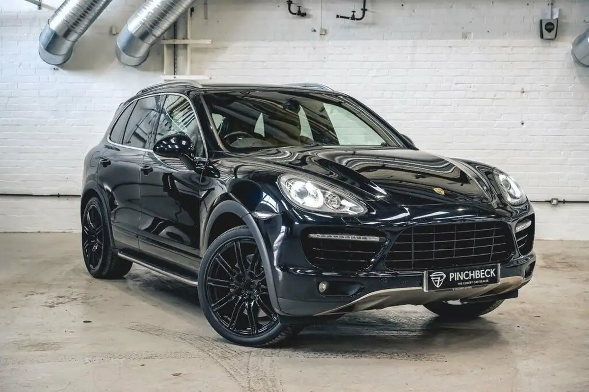 2011-porsche-cayenne-48-turbo-500bhp-awd-auto-big-0