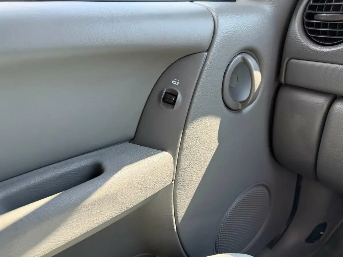 2005-jeep-cherokee-24-sport-big-52