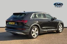 2021-audi-e-tron-55e-technik-station-wagon-small-6