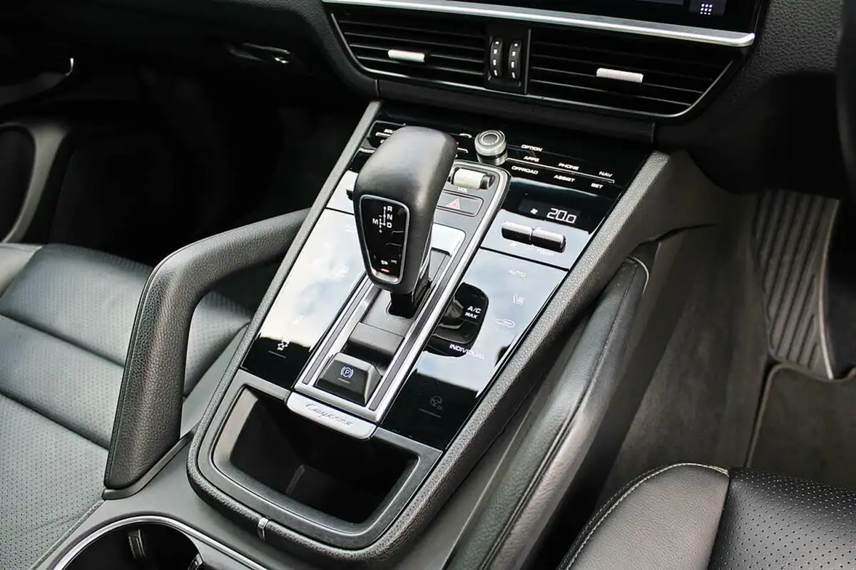 2020-porsche-cayenne-30-v6-e-hybrid-462ps-station-wagon-big-18
