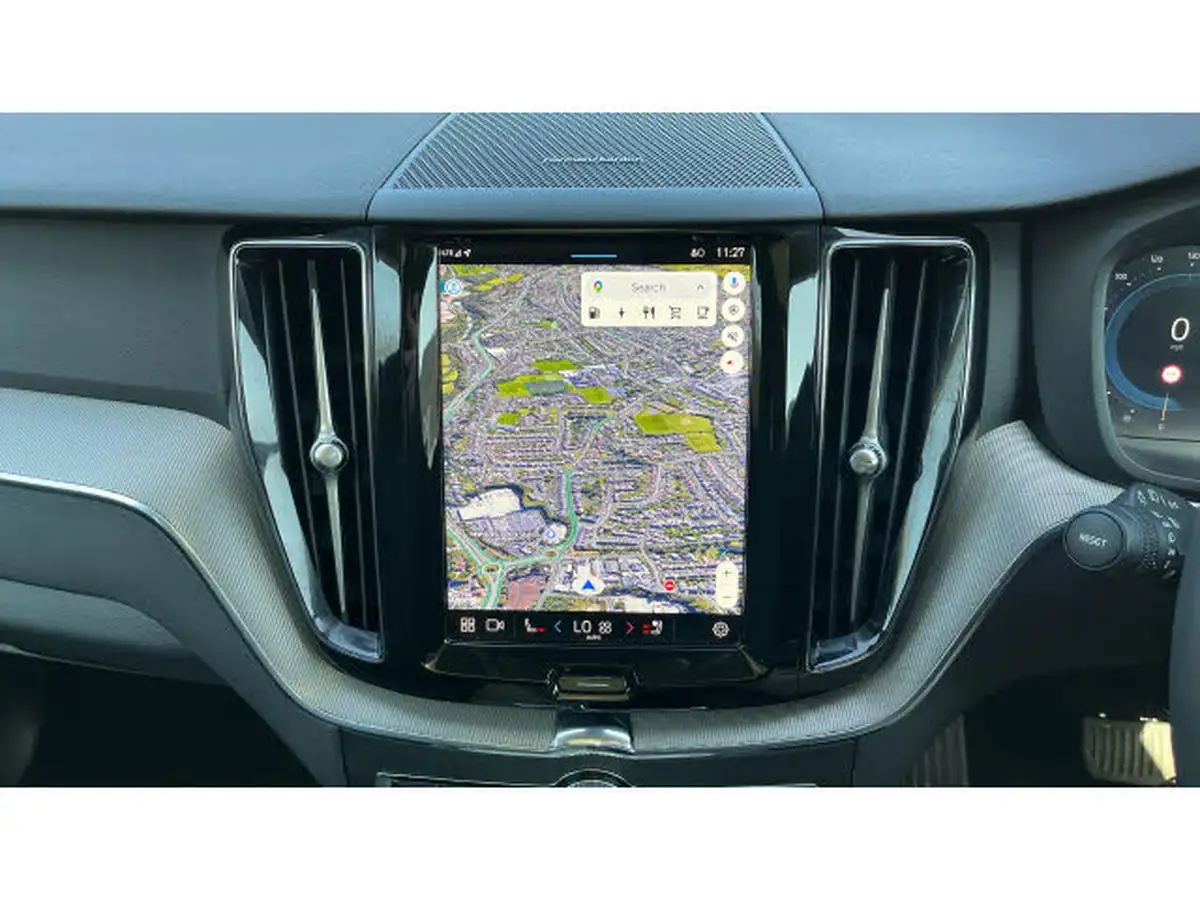 2024-volvo-xc60-20-b5-plus-big-30