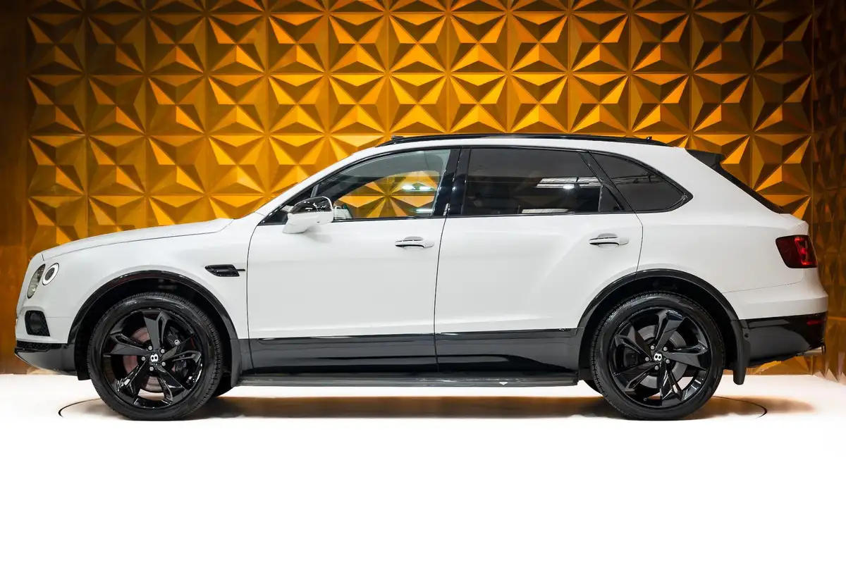 2018-bentley-bentayga-60-w12-big-3