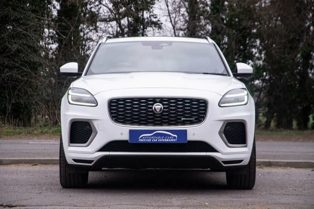 2021-jaguar-e-pace-20-d165-r-dynamic-se-big-3