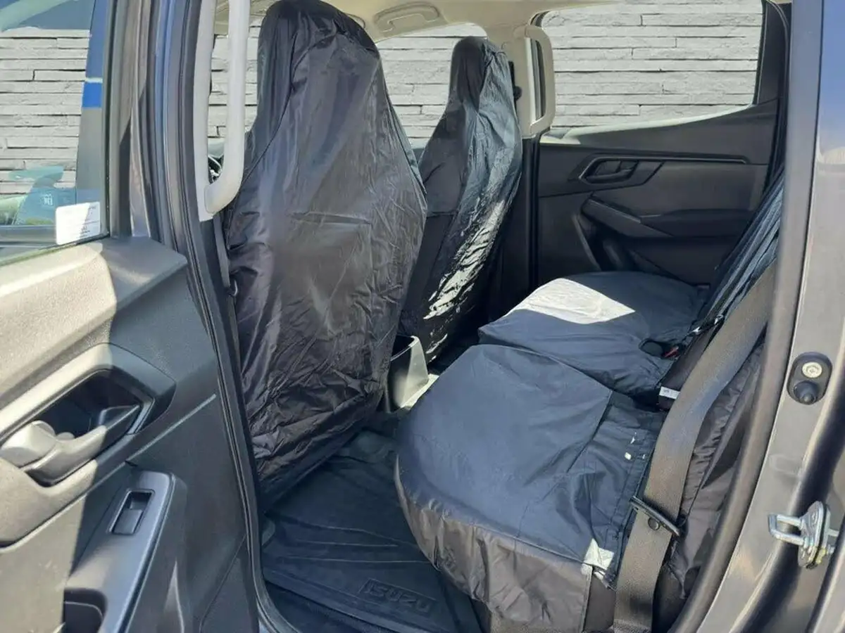 2022-isuzu-d-max-19td-utility-4x4-double-pickup-big-18
