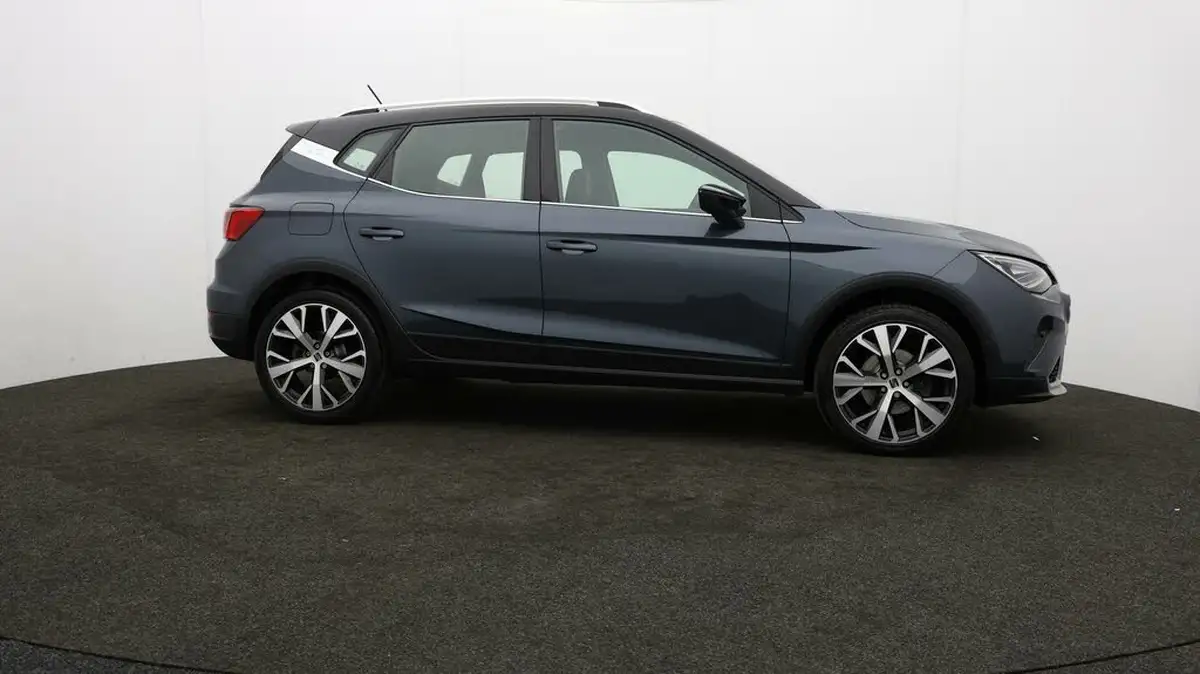 2022-seat-arona-10-tsi-xperience-lux-big-33