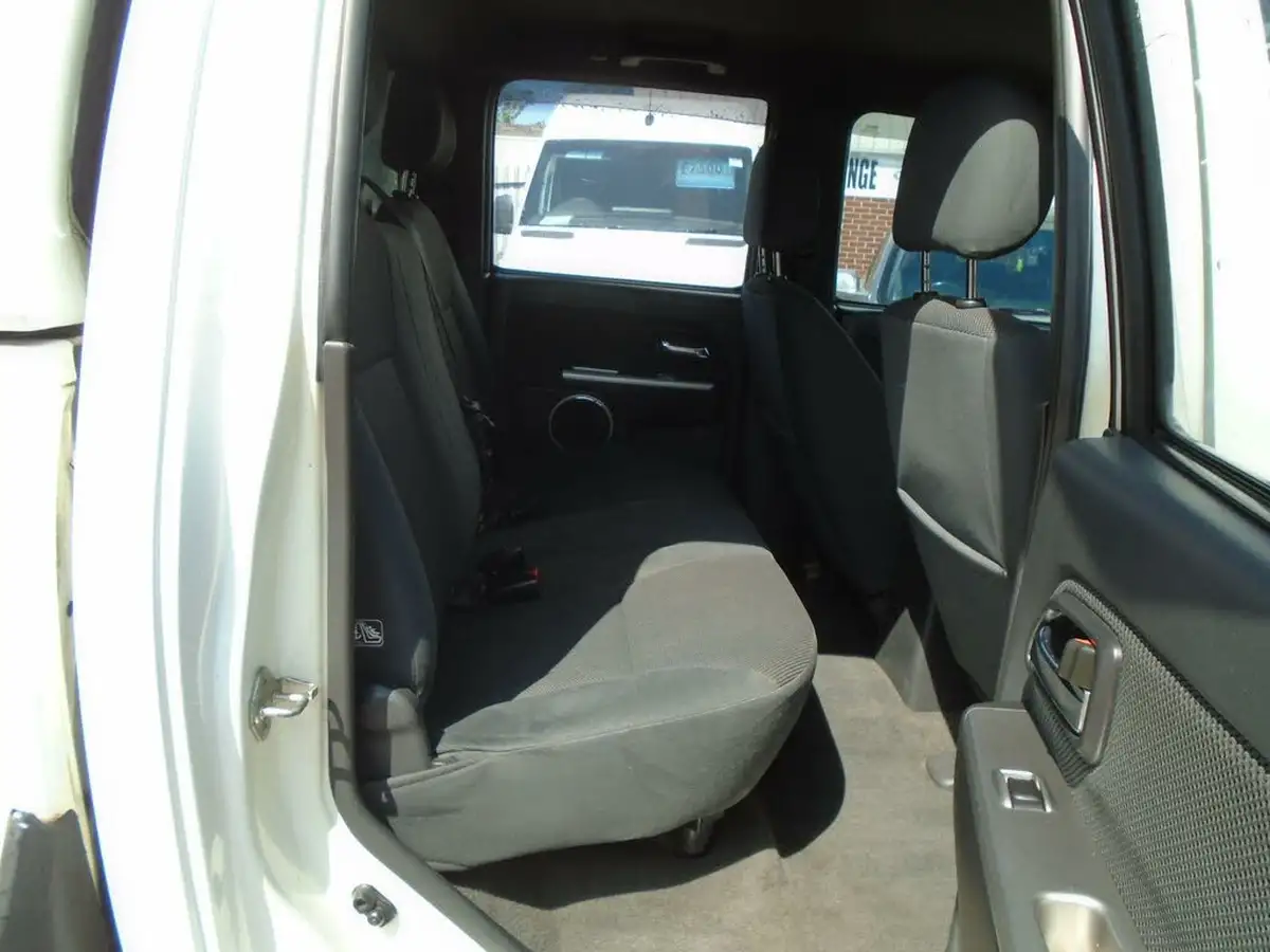 2012-isuzu-rodeo-25td-denver-max-big-13
