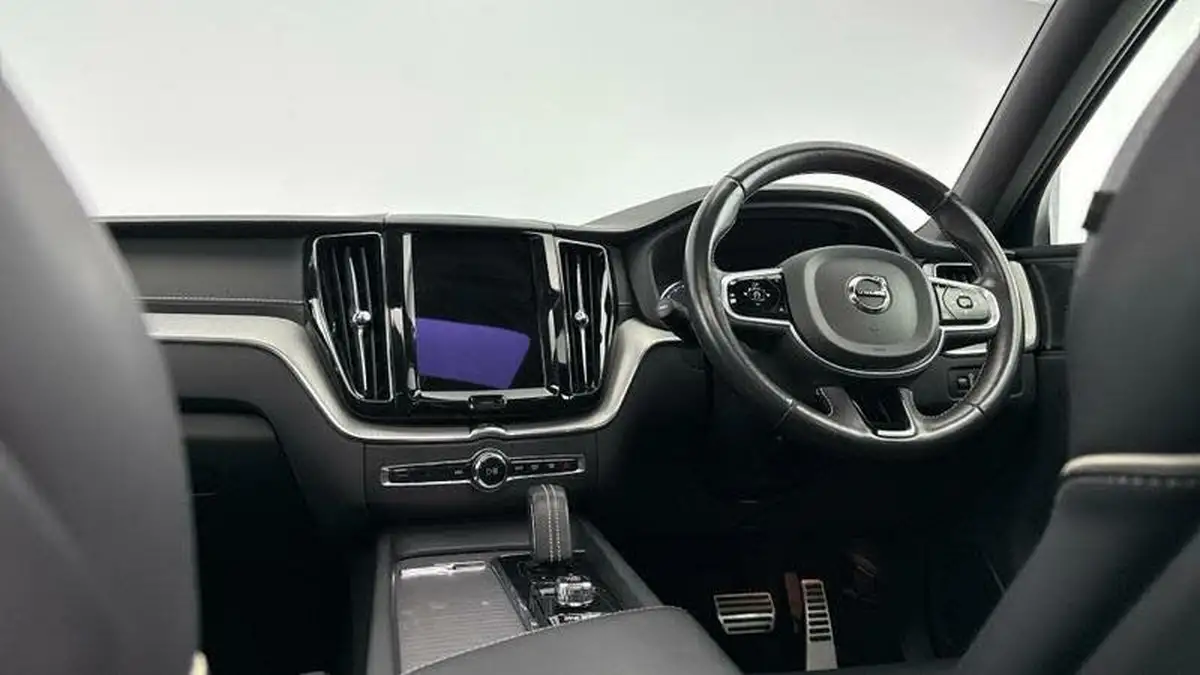 2021-volvo-xc60-20-t8-polestar-engineered-405bhp-twin-engine-big-27