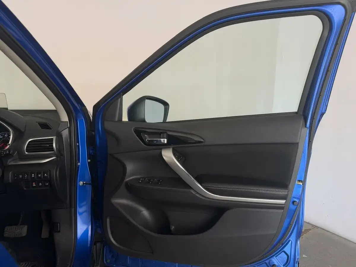 2019-mitsubishi-eclipse-cross-15-3-4wd-auto-big-23