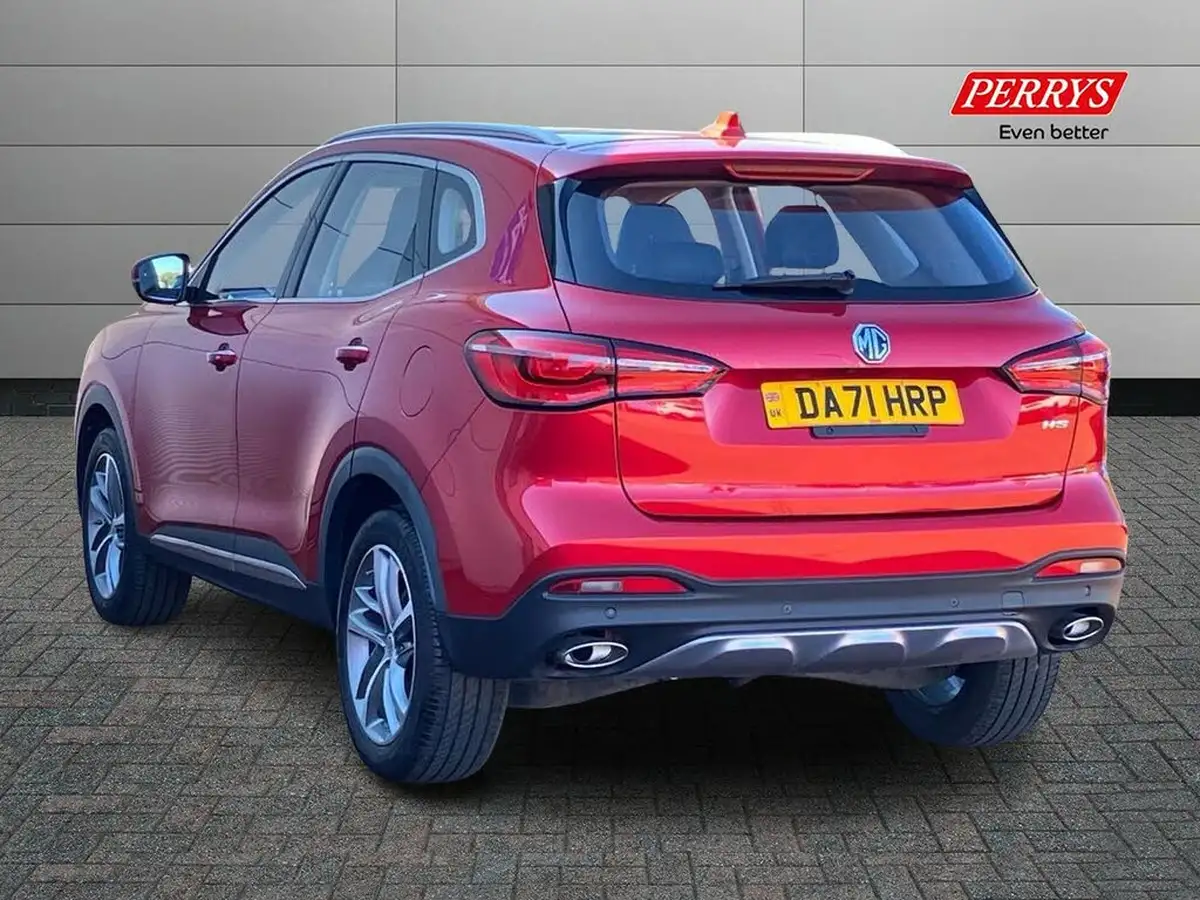 2022-mg-hs-15t-gdi-exclusive-162ps-dct-big-1