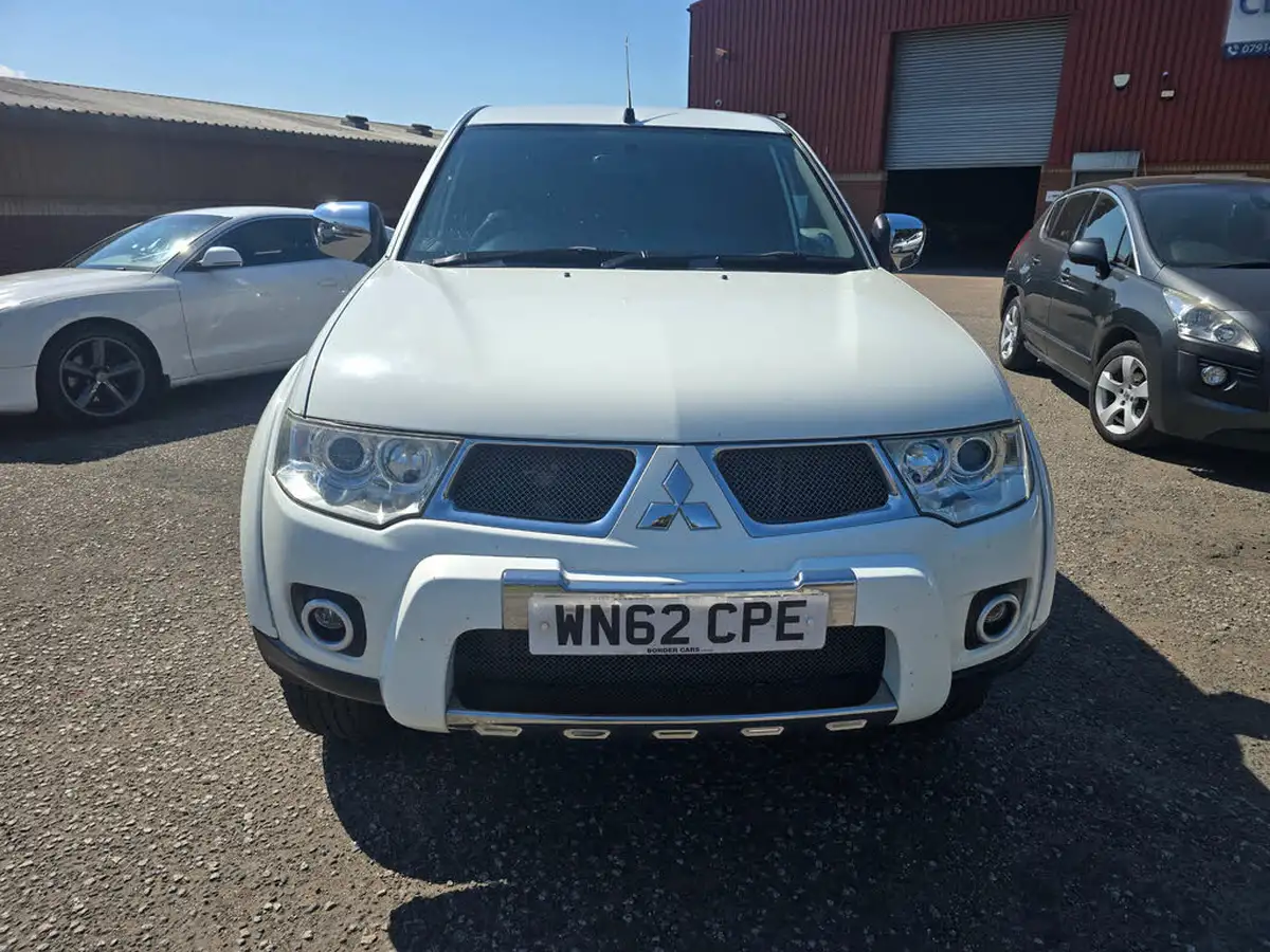 2012-mitsubishi-l200-25td-barbarian-eu-v-cab-big-22