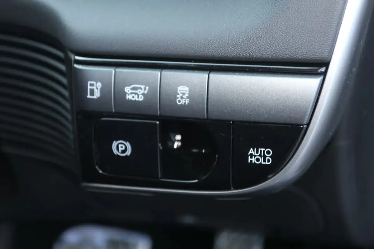 2024-hyundai-ioniq-5-e-ultimate-228ps-84kwh-tech-pack-max-rwd-big-21