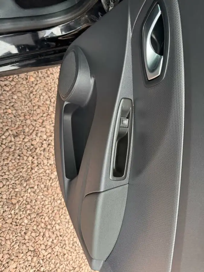 2019-renault-clio-09-tce-gt-line-big-25