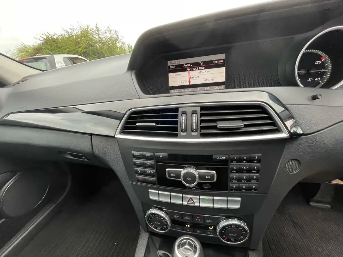 2013-mercedes-benz-c-class-21cdi-c220-cdi-executive-se-170bhp-saloon-4d-7g-tronic-plus-big-20