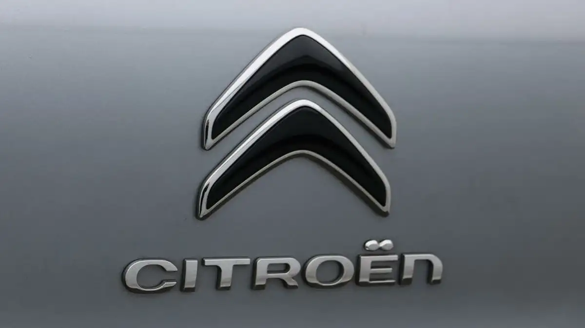 2019-citroen-c3-12-puretech-flair-110ps-ss-eat6-big-21