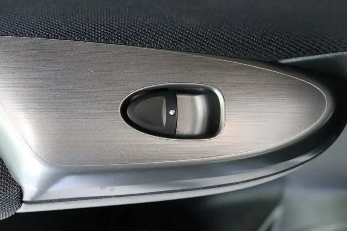 2011-honda-civic-18-es-t-big-39