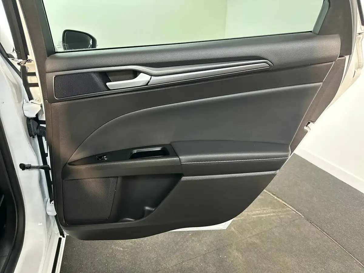 2022-ford-mondeo-20-tivct-titanium-edition-estate-5d-big-28