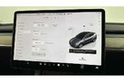 2022-tesla-model-y-e-long-range-small-39