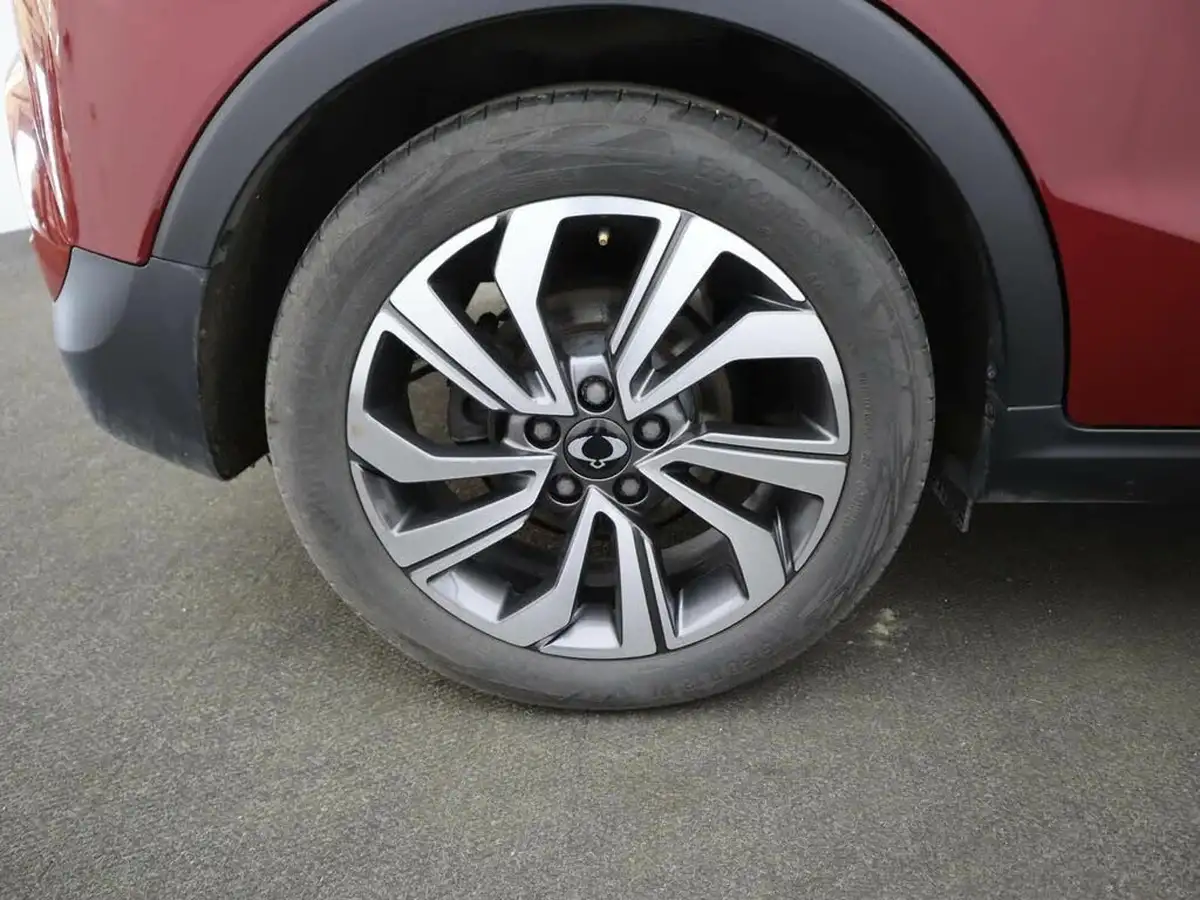 2022-kgm-ssangyong-tivoli-15-ultimate-auto-big-6