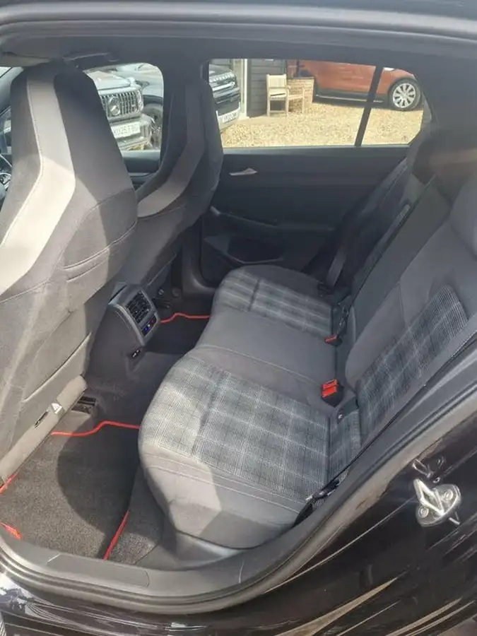 2021-volkswagen-golf-20tdi-gtd-big-17