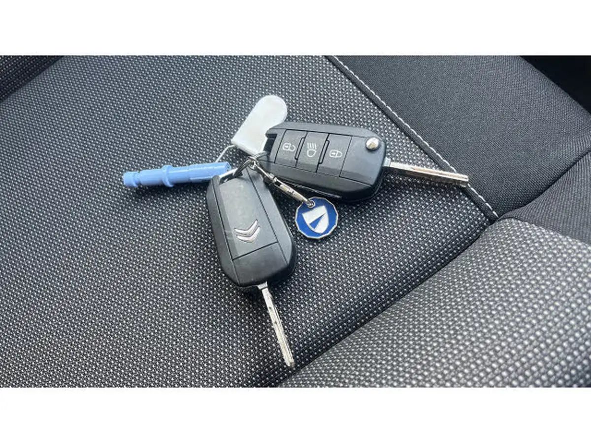 2023-citroen-c3-aircross-12-puretech-shine-110ps-big-19