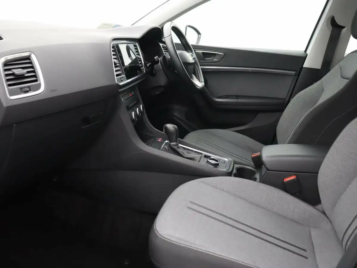 2022-seat-ateca-15-ecotsi-se-technology-dsg-big-31