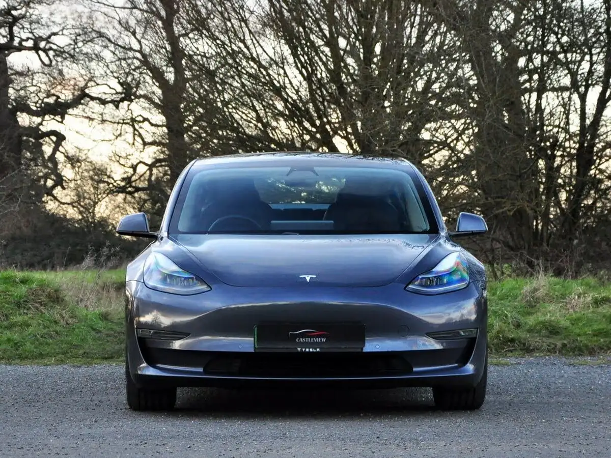 2021-tesla-model-3-e-long-range-4x4-big-11