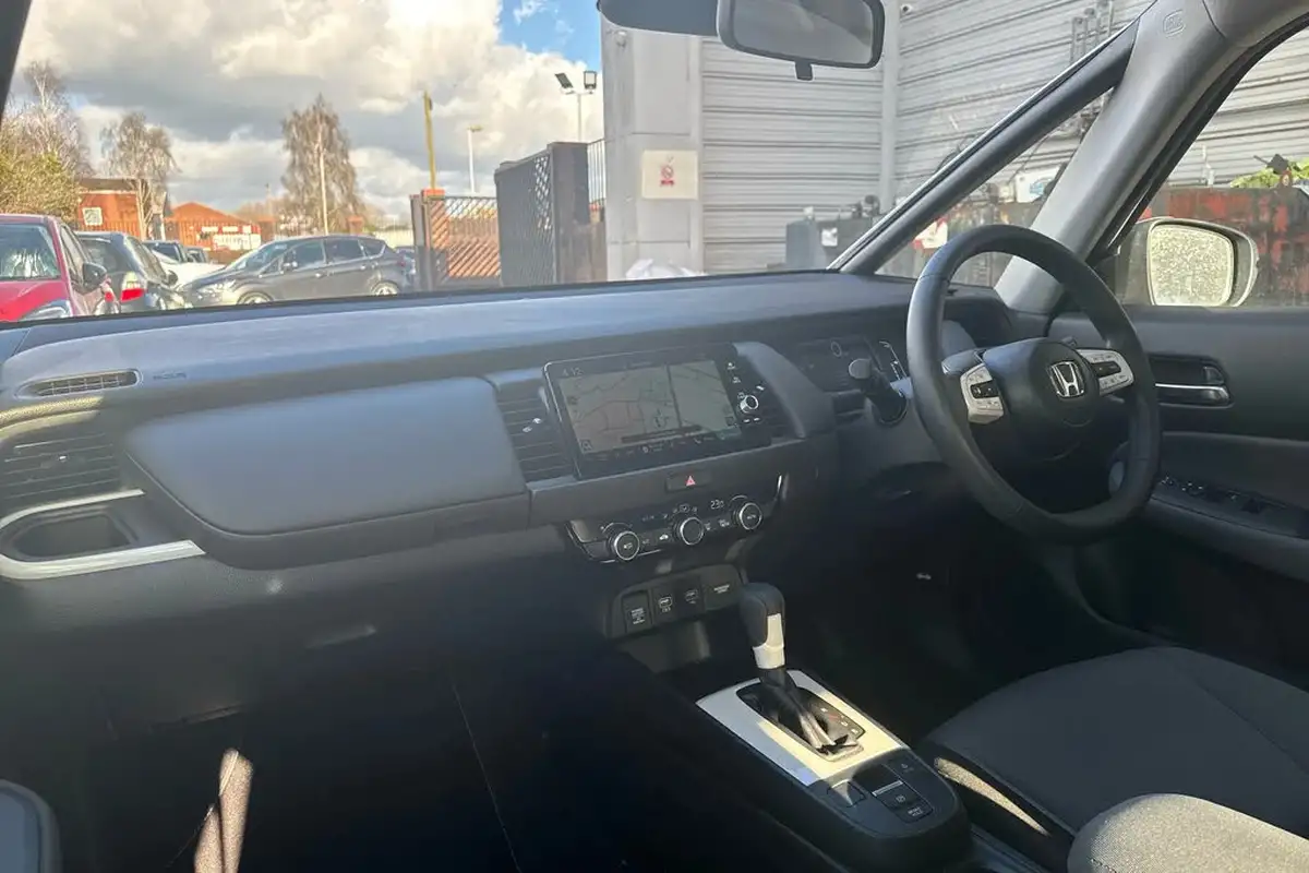 2024-honda-jazz-15-i-mmd-elegance-big-2