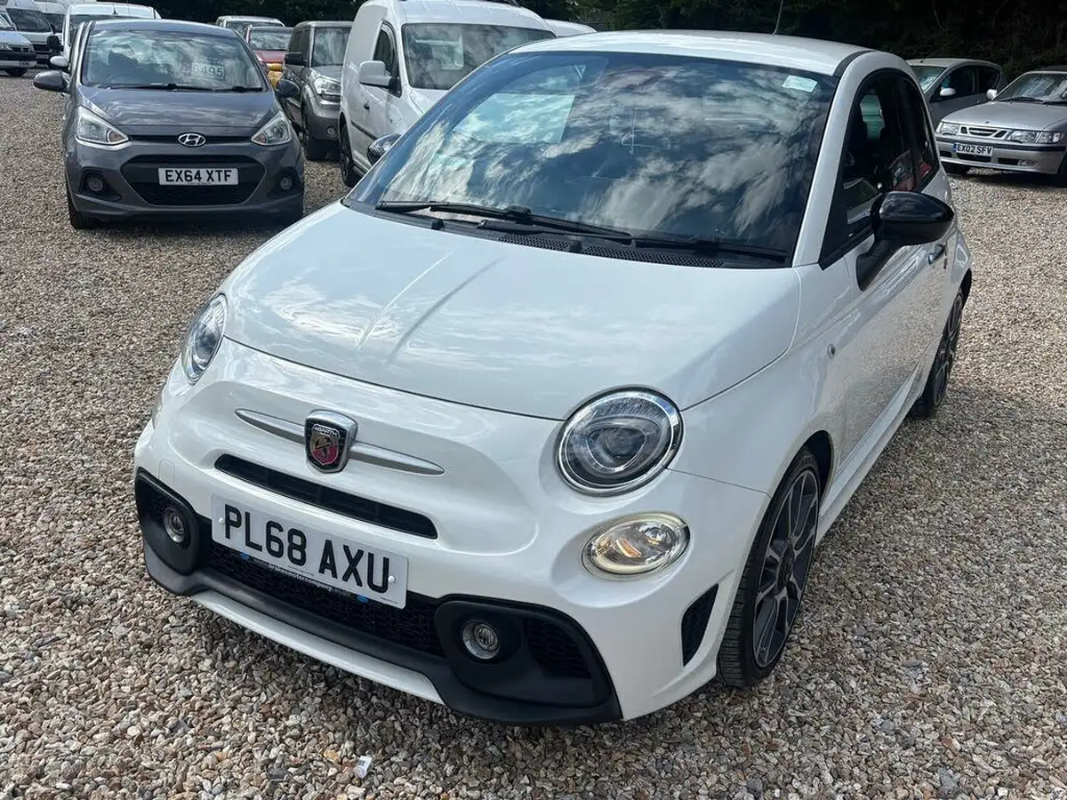 2018-abarth-595-14-tjet-turismo-big-14