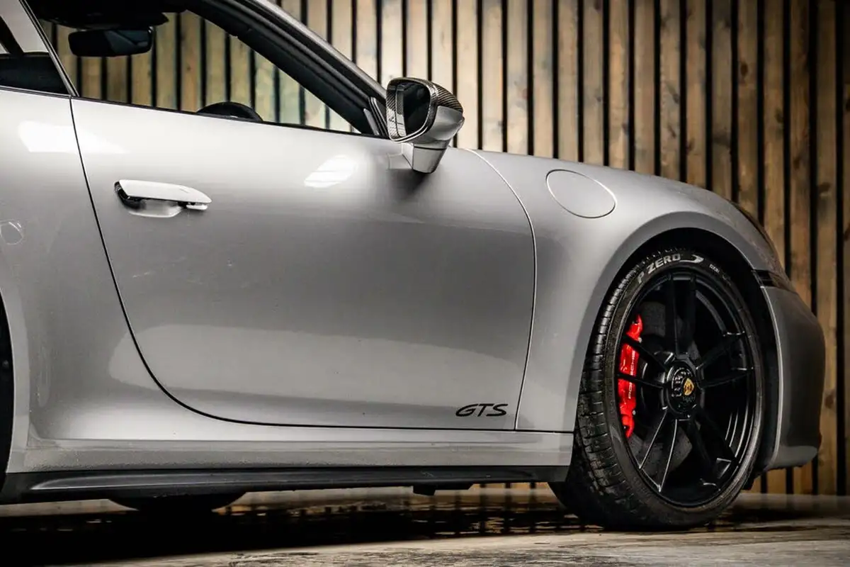 2022-porsche-911-30-carrera-gts-coupe-big-12